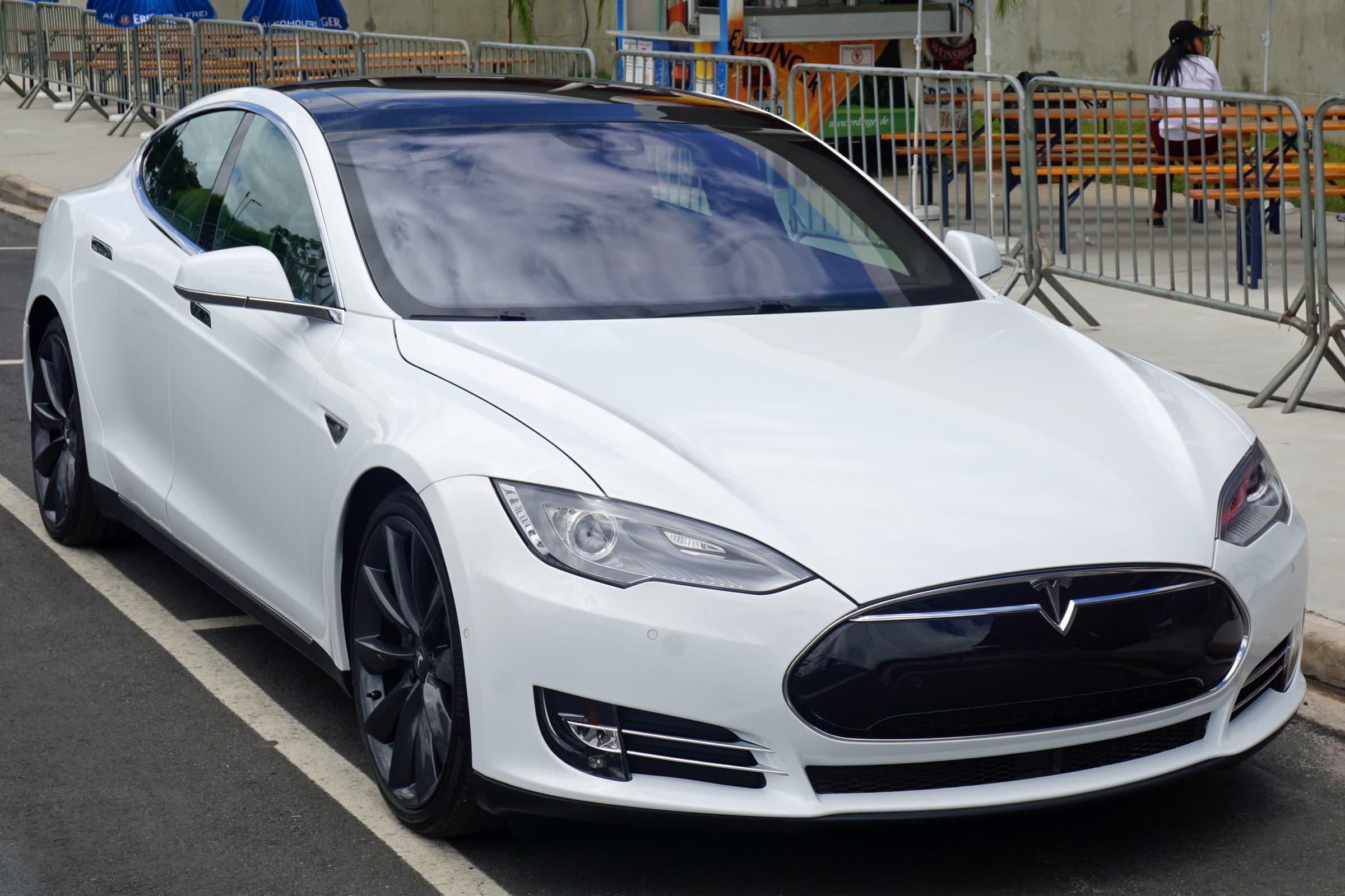 Tesla Model S 70