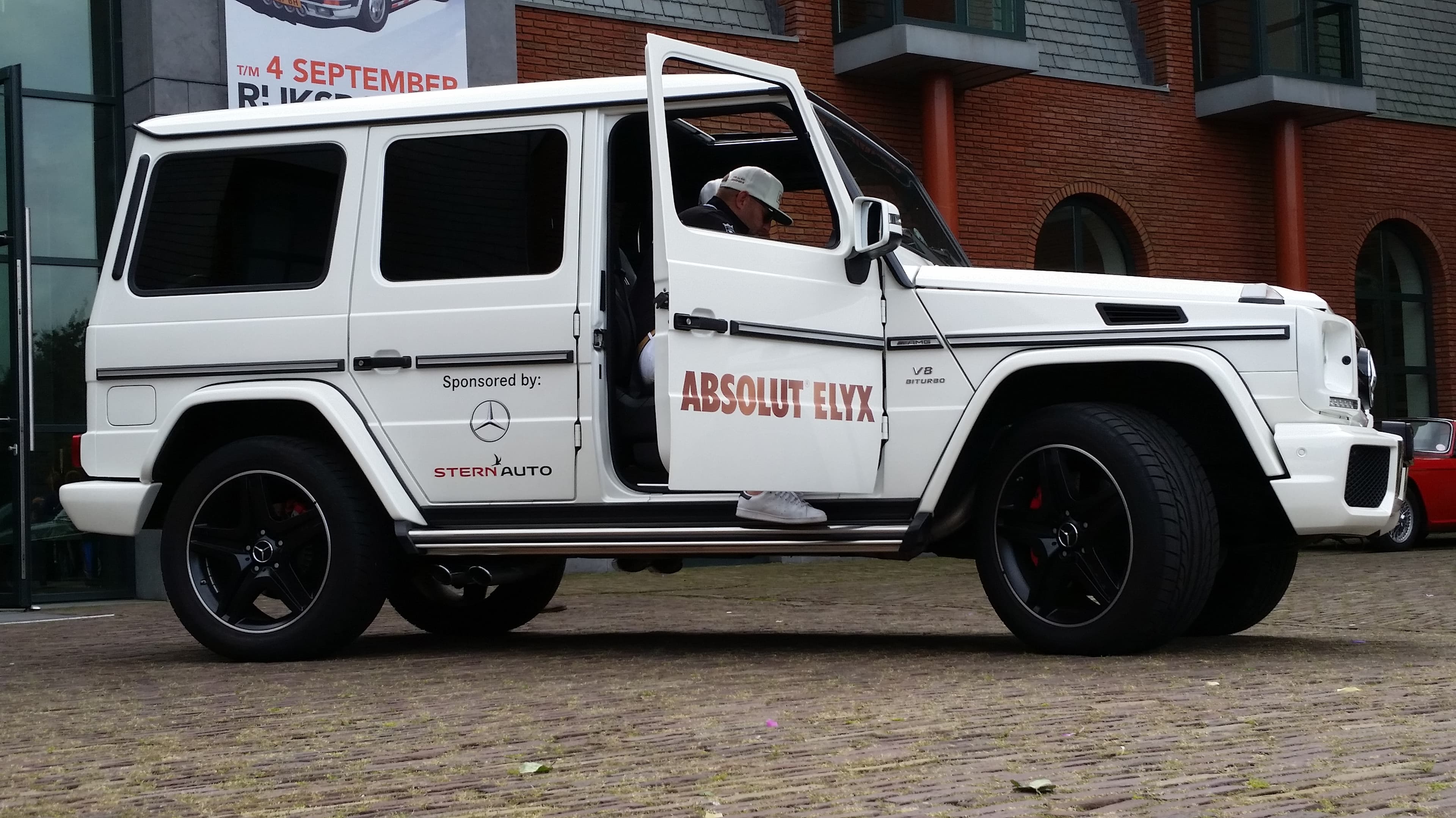 Mercedes-Benz G63