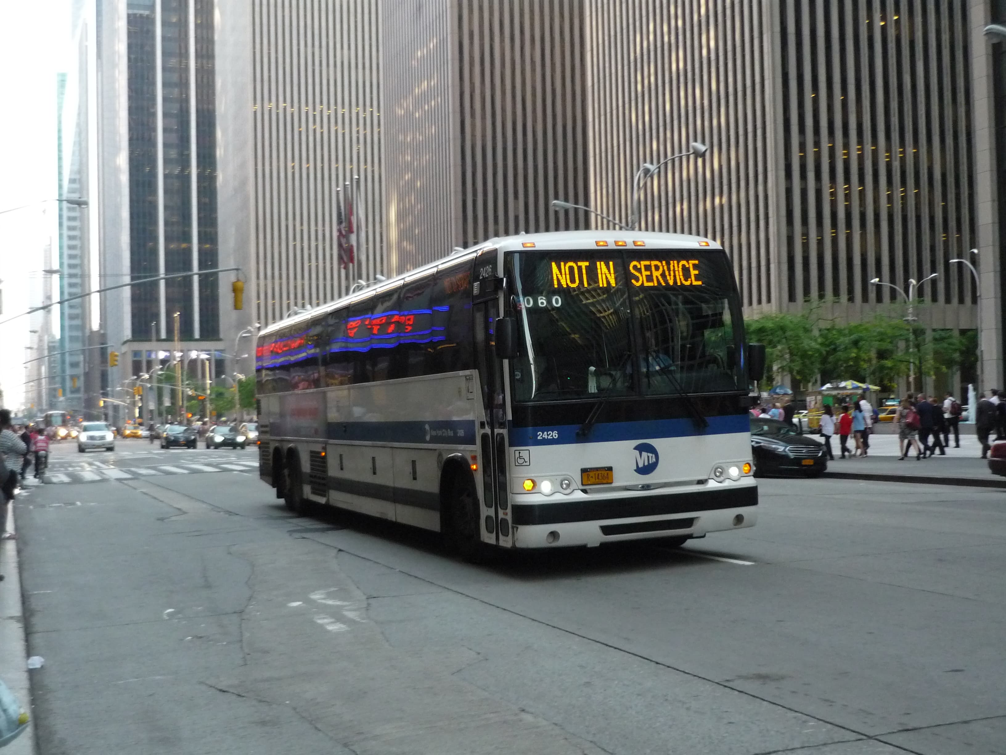 Prevost X3-45 Commuter