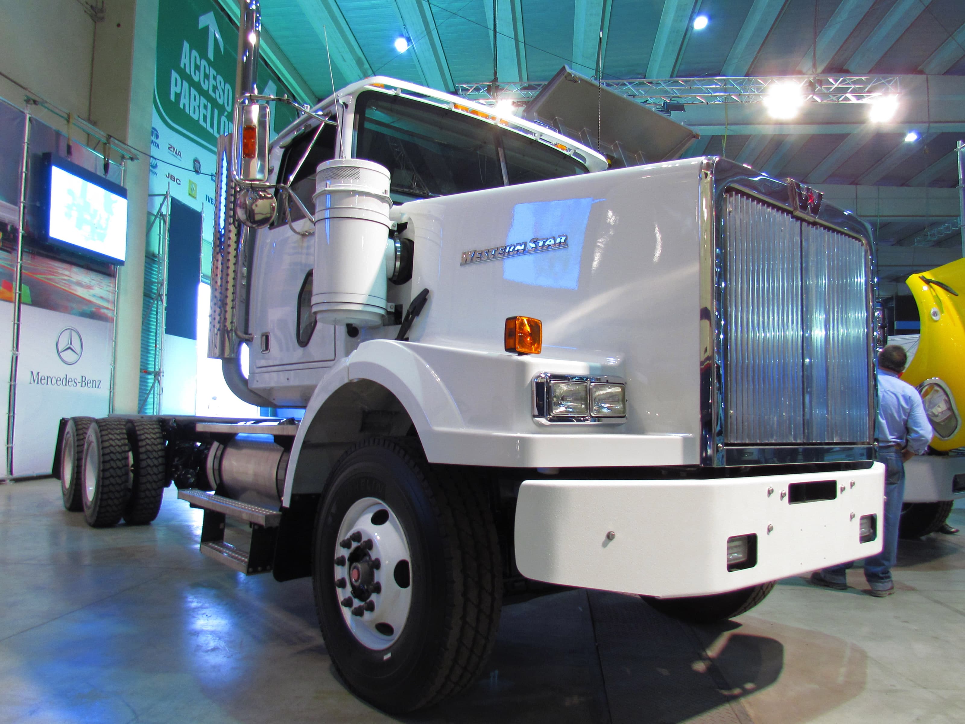 Western Star 4900