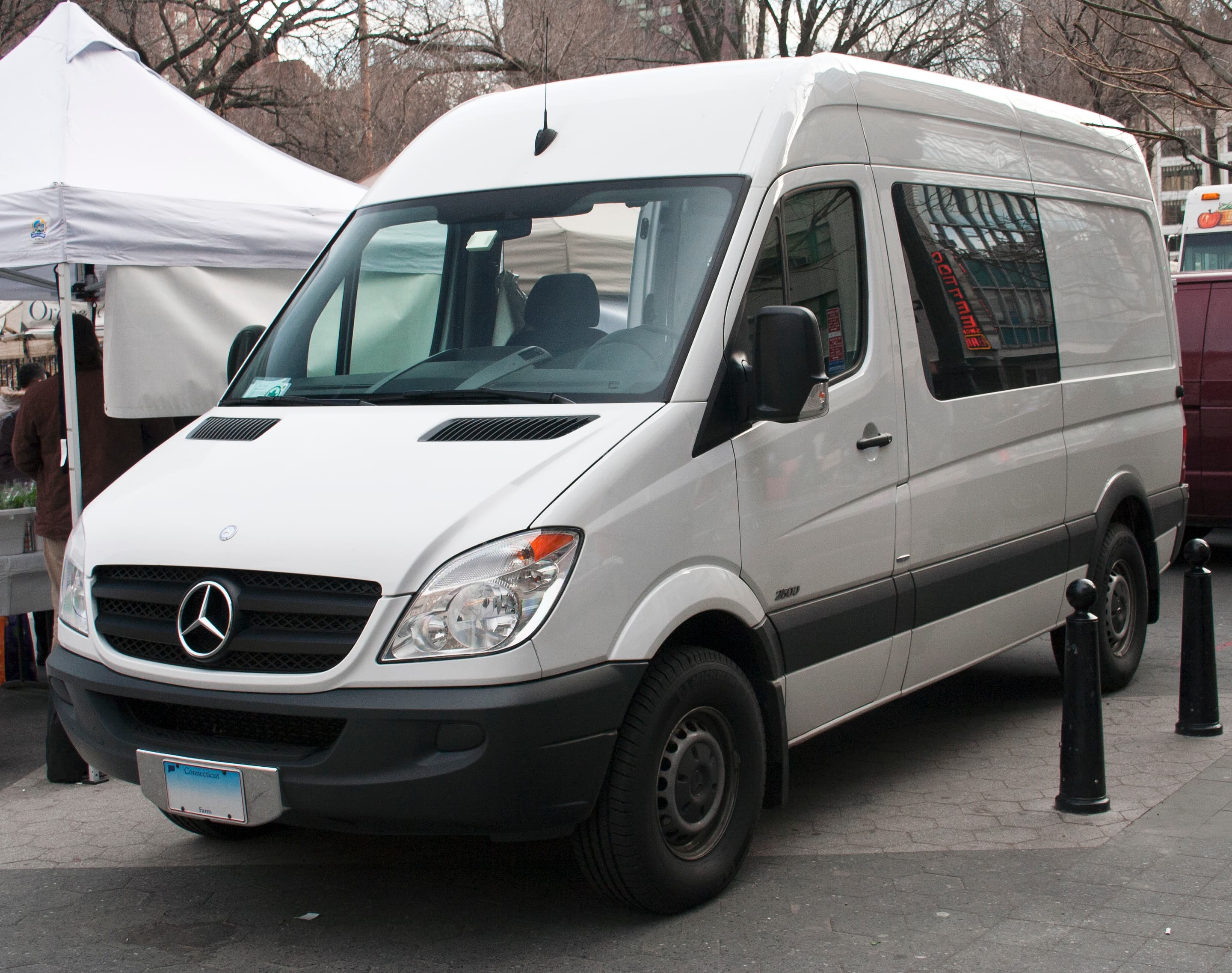 Mercedes-Benz Sprinter 2500 Crew