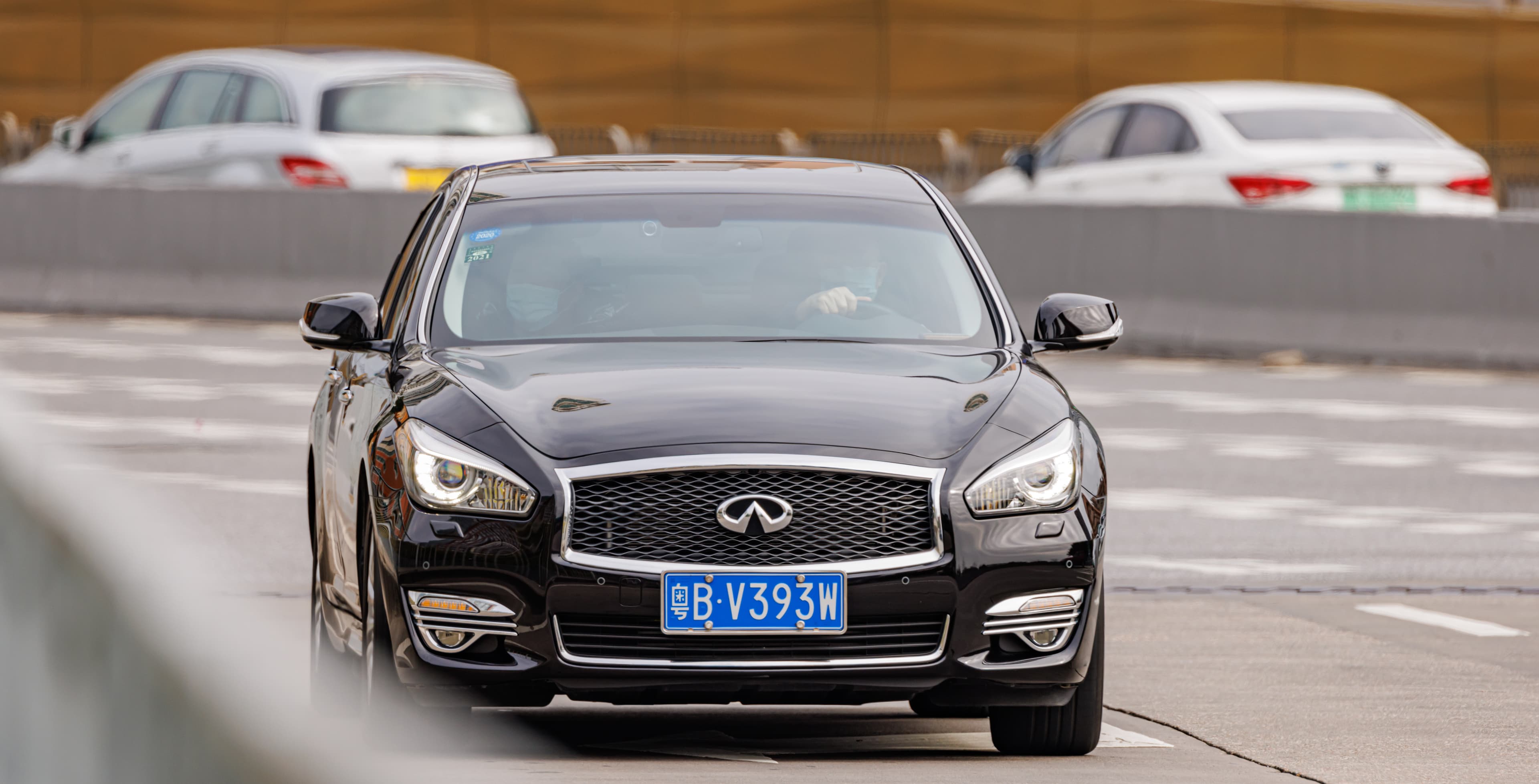 Infiniti Q70L