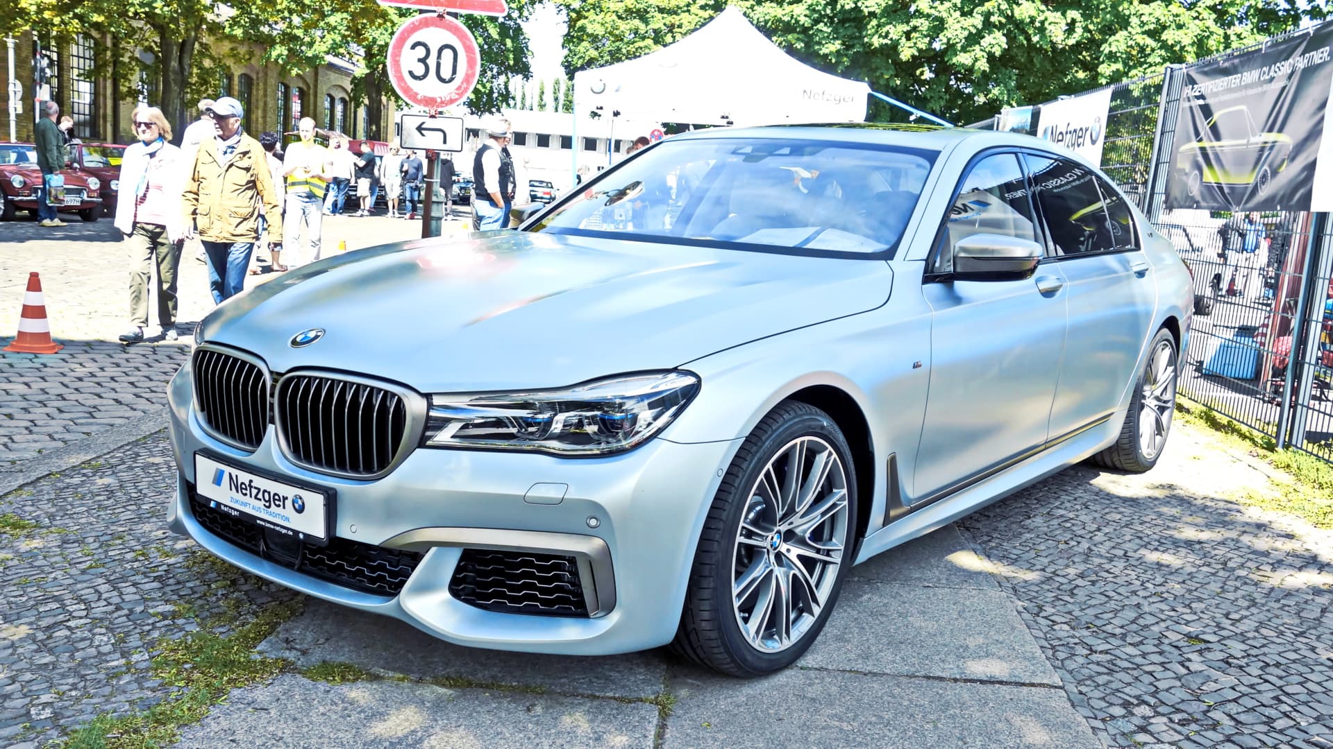 Bmw M760Li