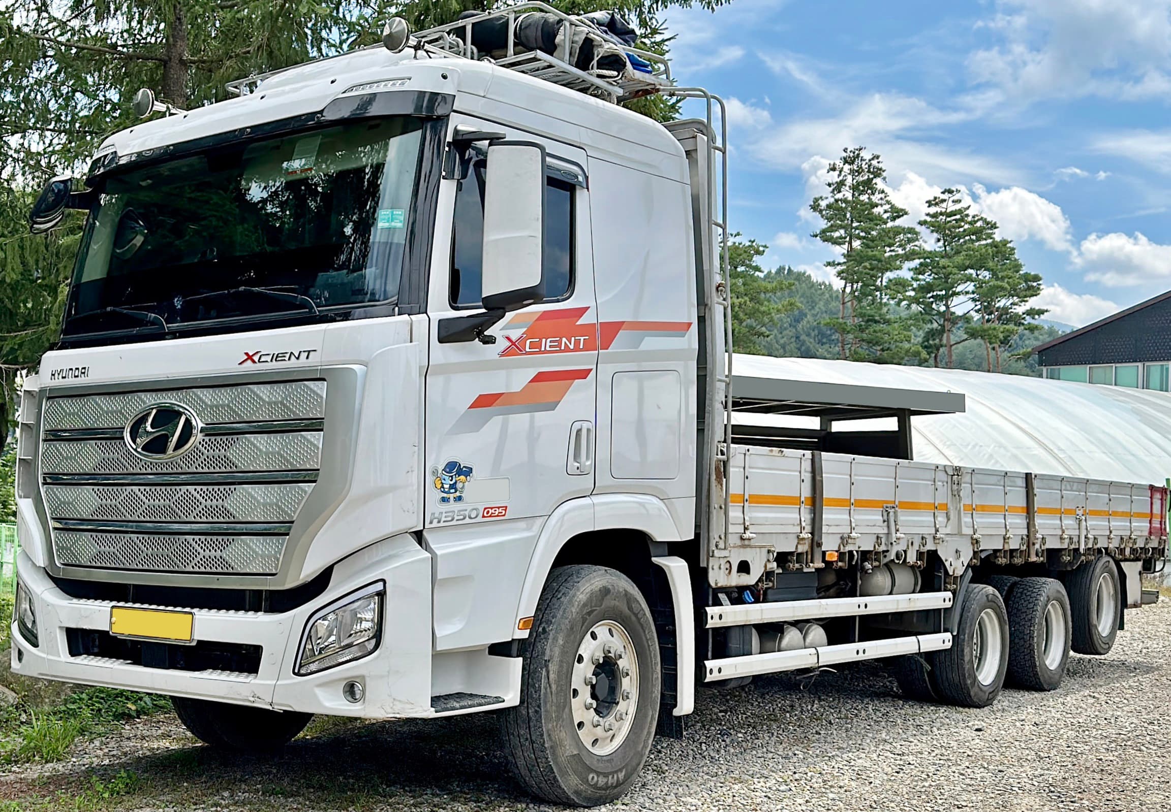 Hyundai Xcient