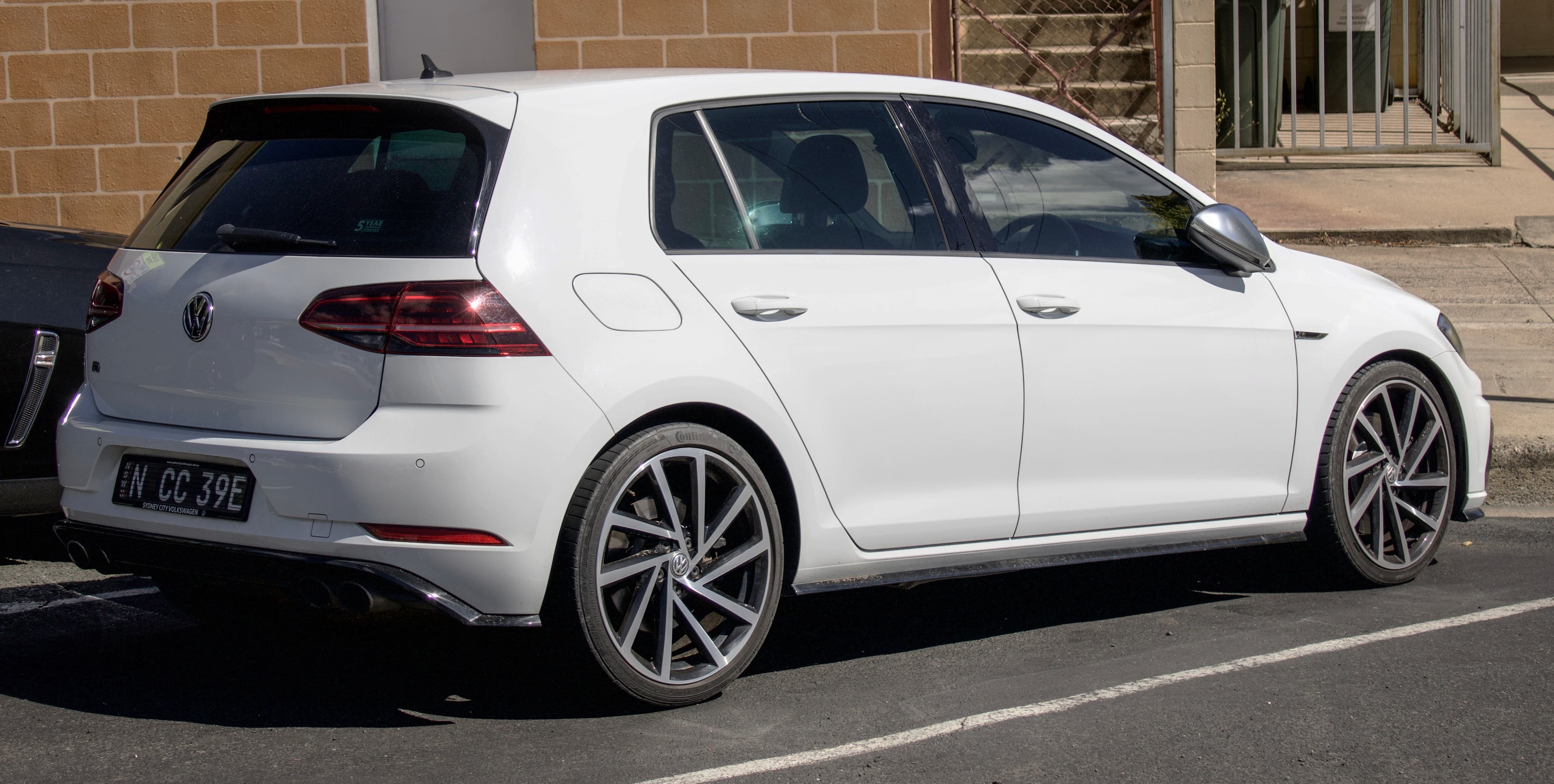 Volkswagen Golf R
