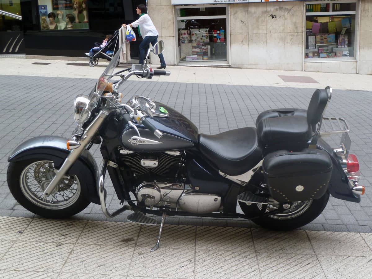 Suzuki Vl800