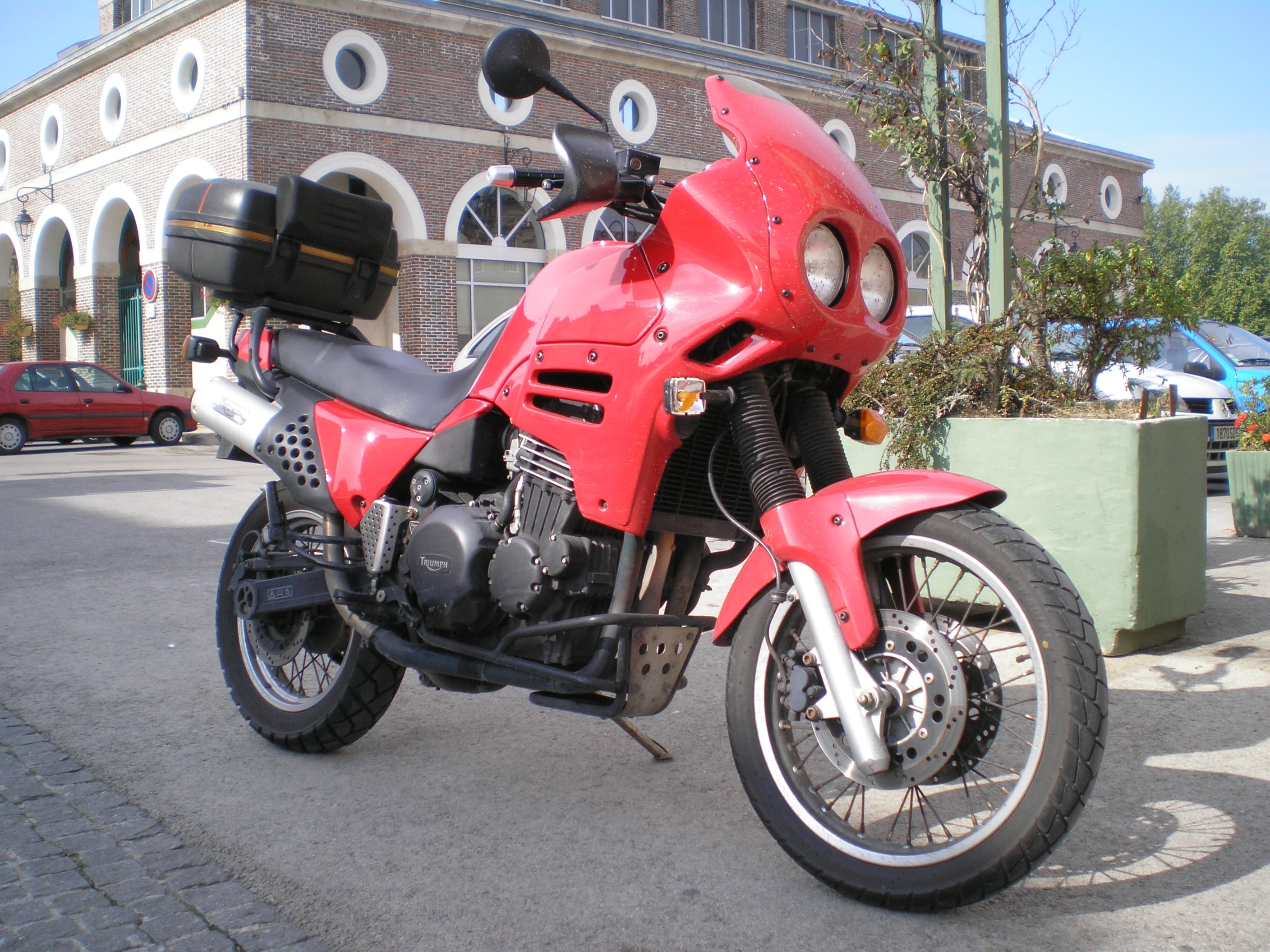 Triumph Tiger 900