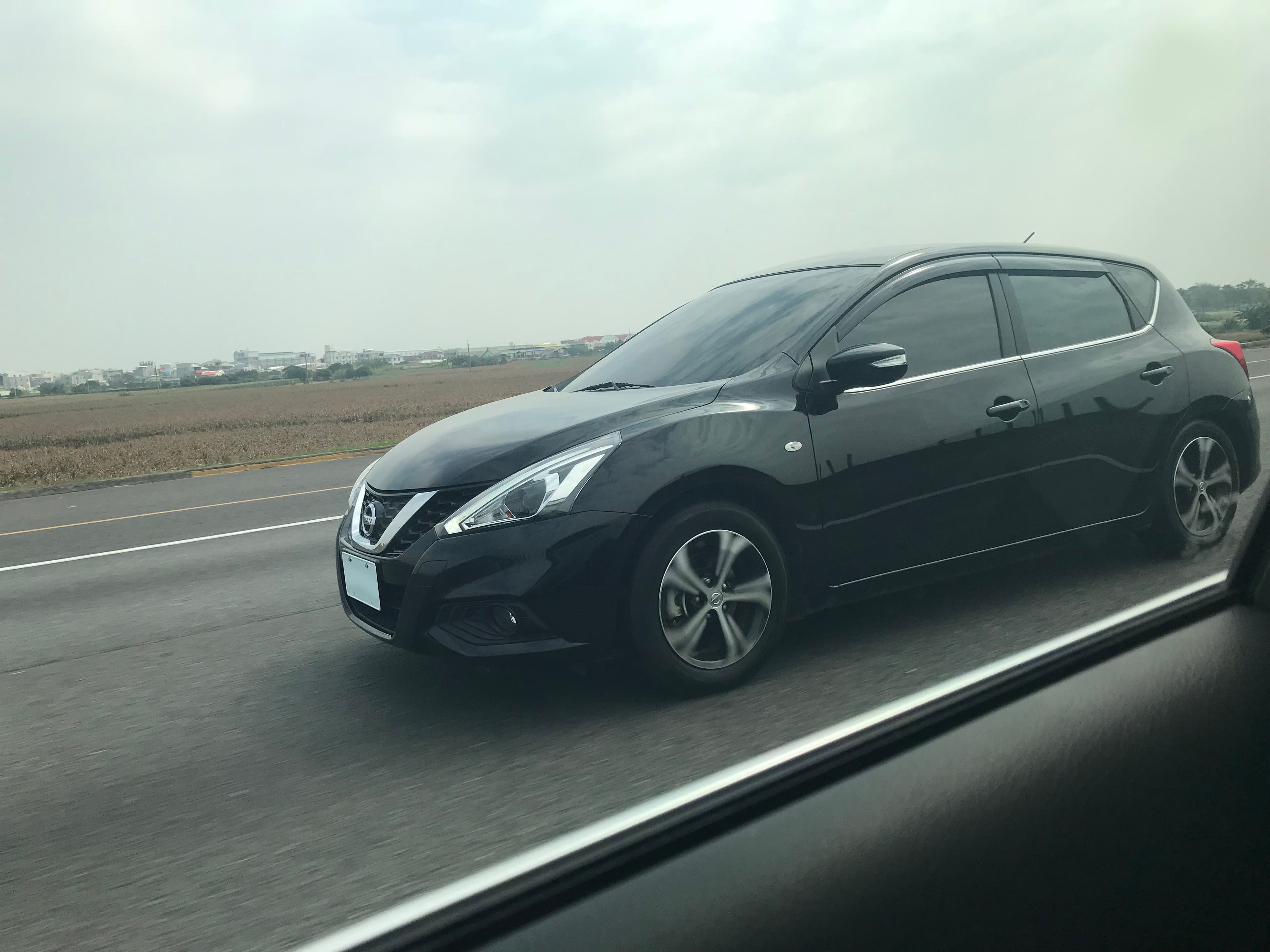 Nissan Nissan-Tiida