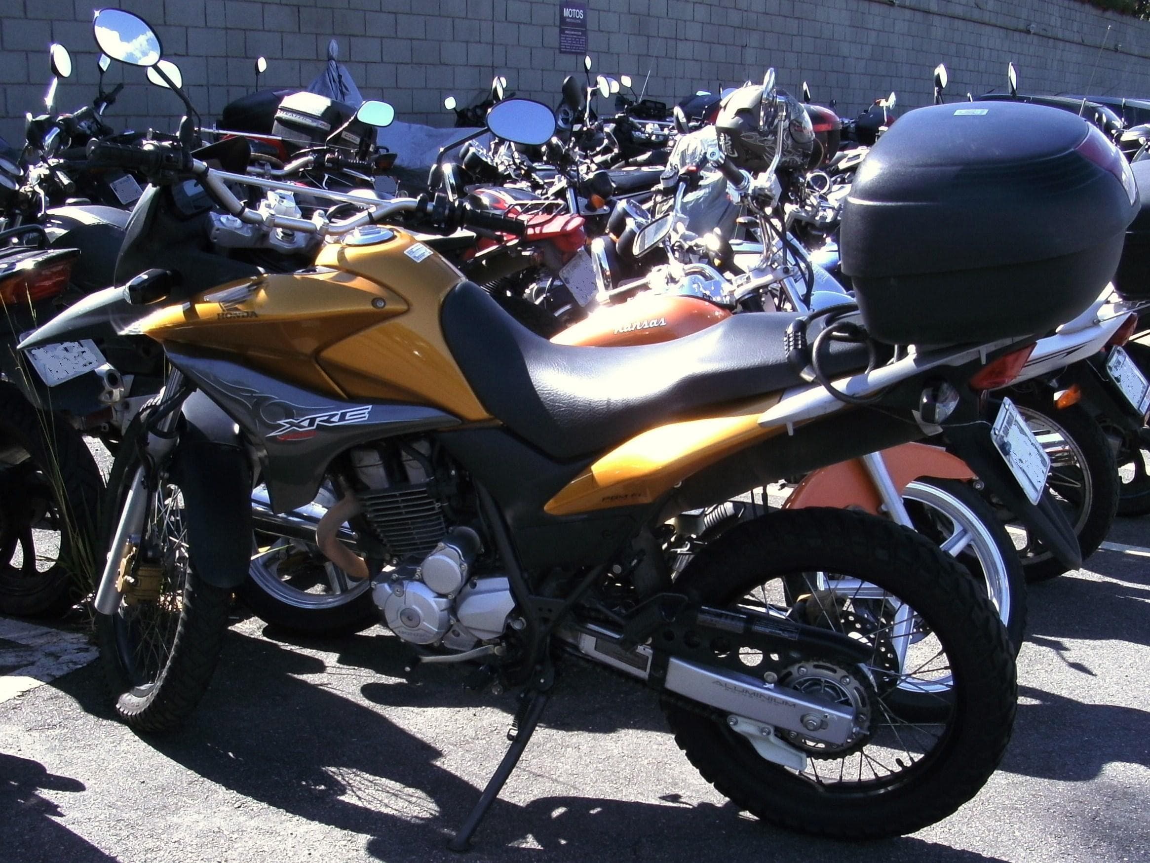 Honda Xre-300