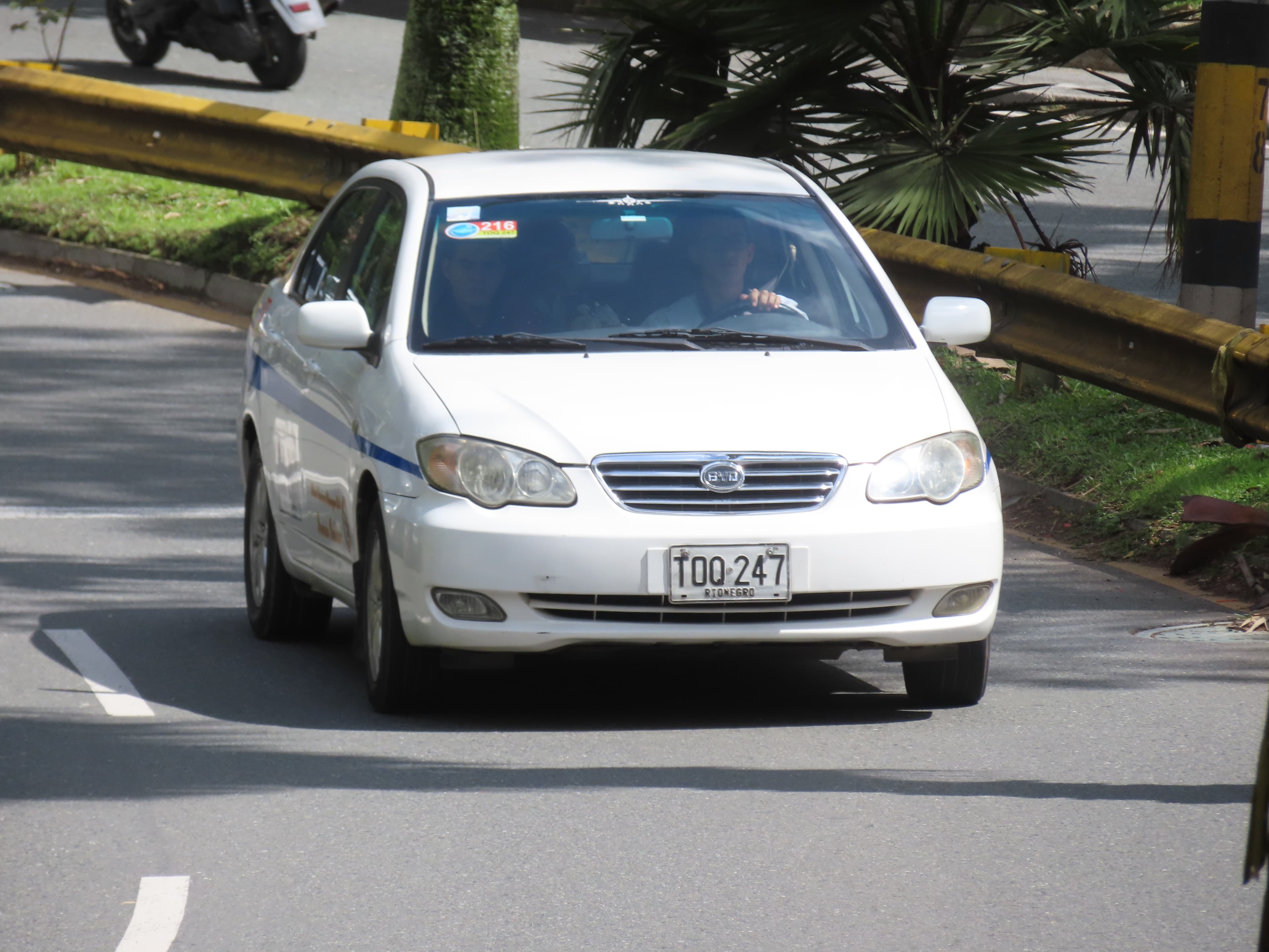 Byd F3-R