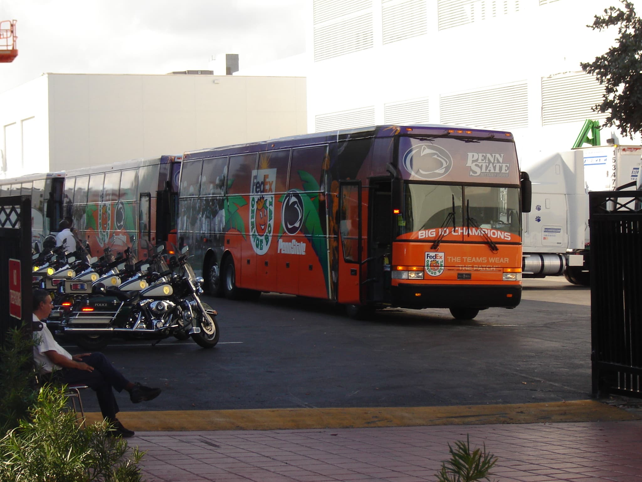 Van Hool T2145