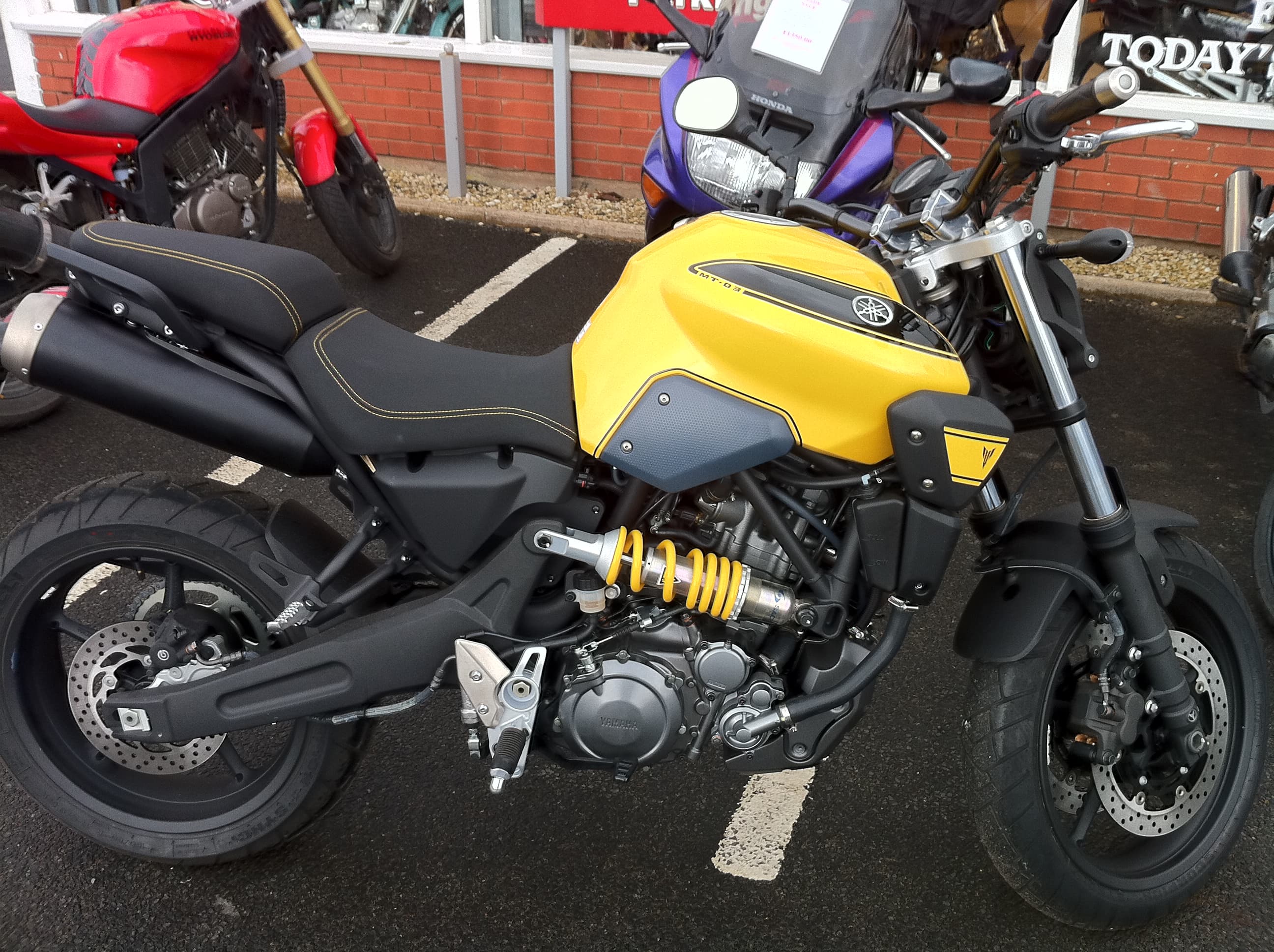 Yamaha Mt-03