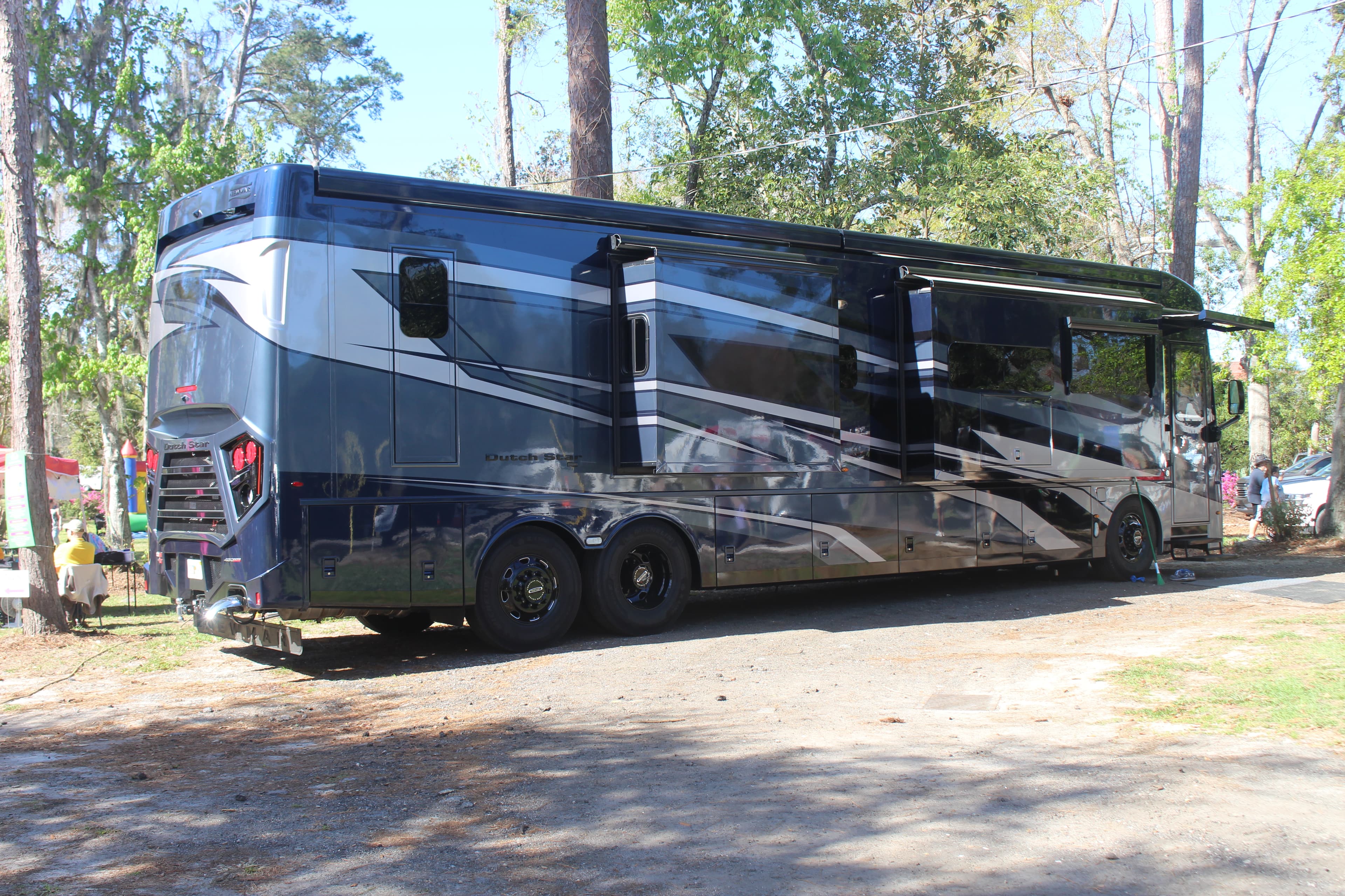 Newmar Dutch Star