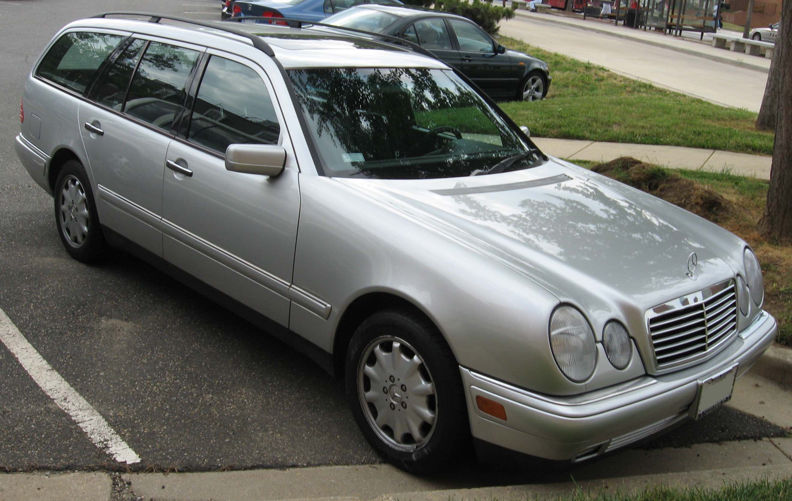 Mercedes-Benz E-Class Wagon