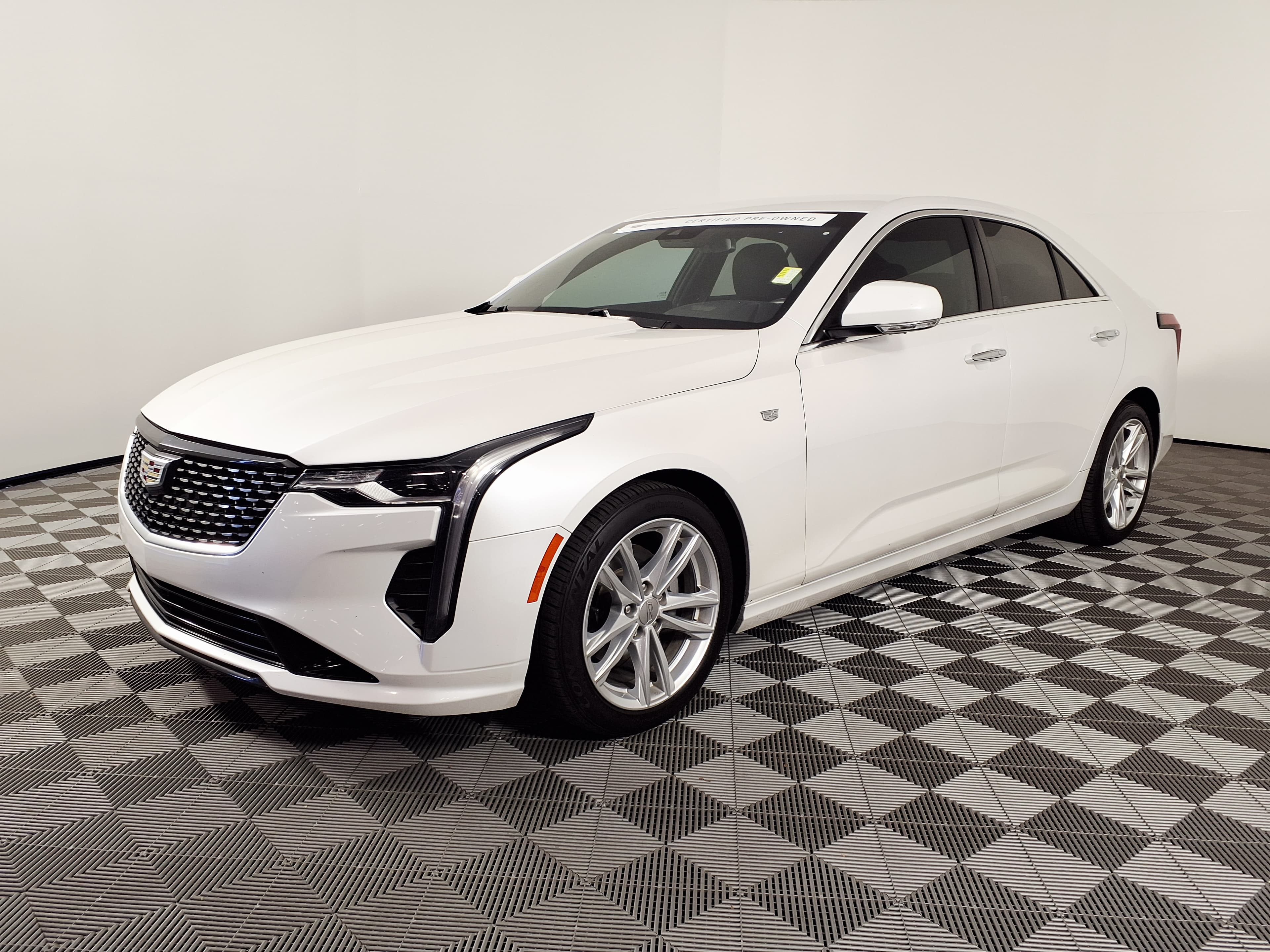 Cadillac Ct4