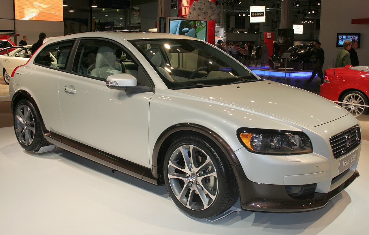 Volvo Automovil-Volvo-C30