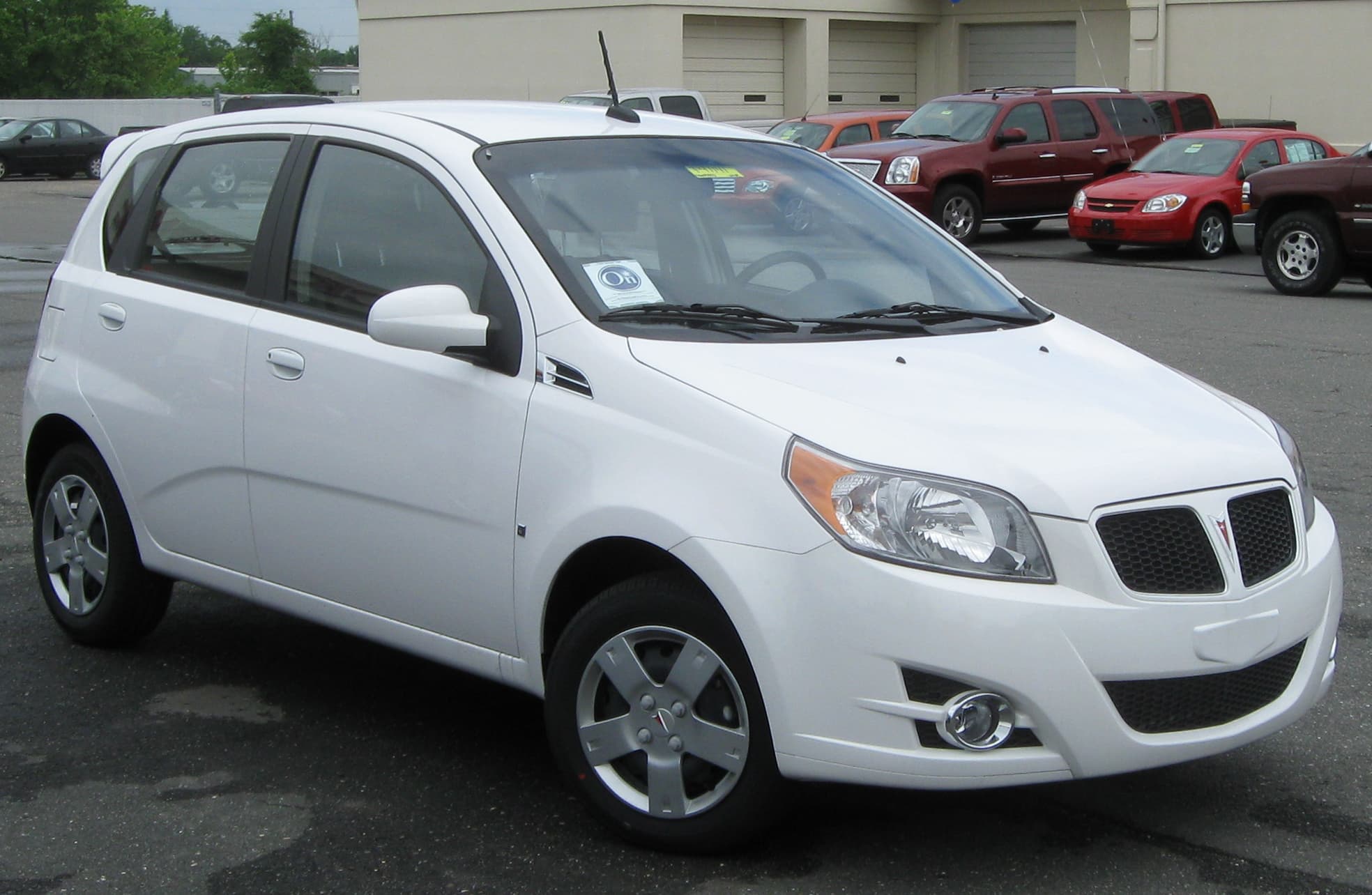 Pontiac G3