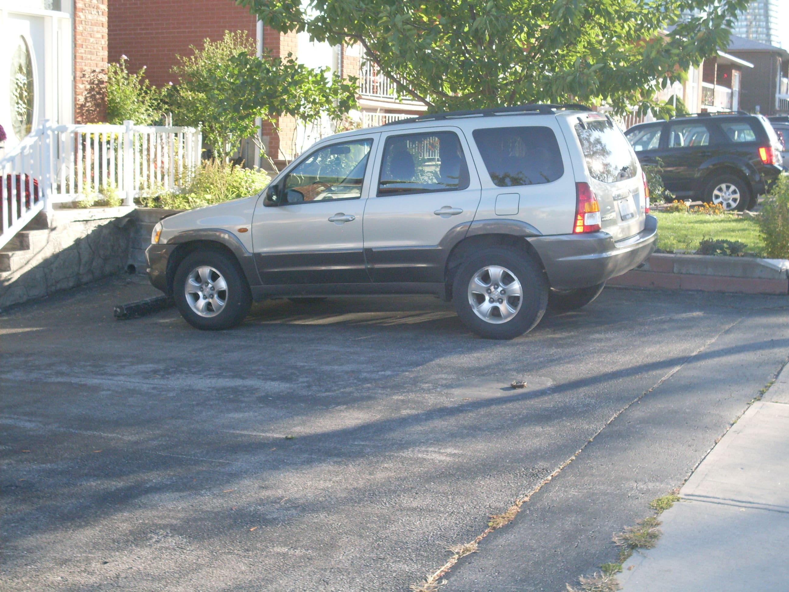 Mazda Tribute
