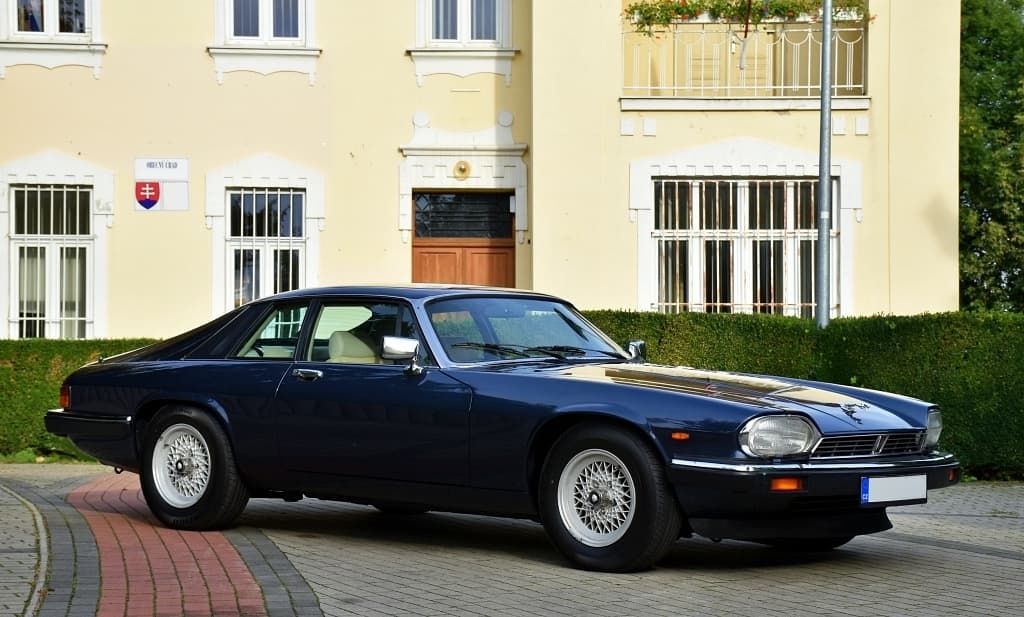 Jaguar Xj