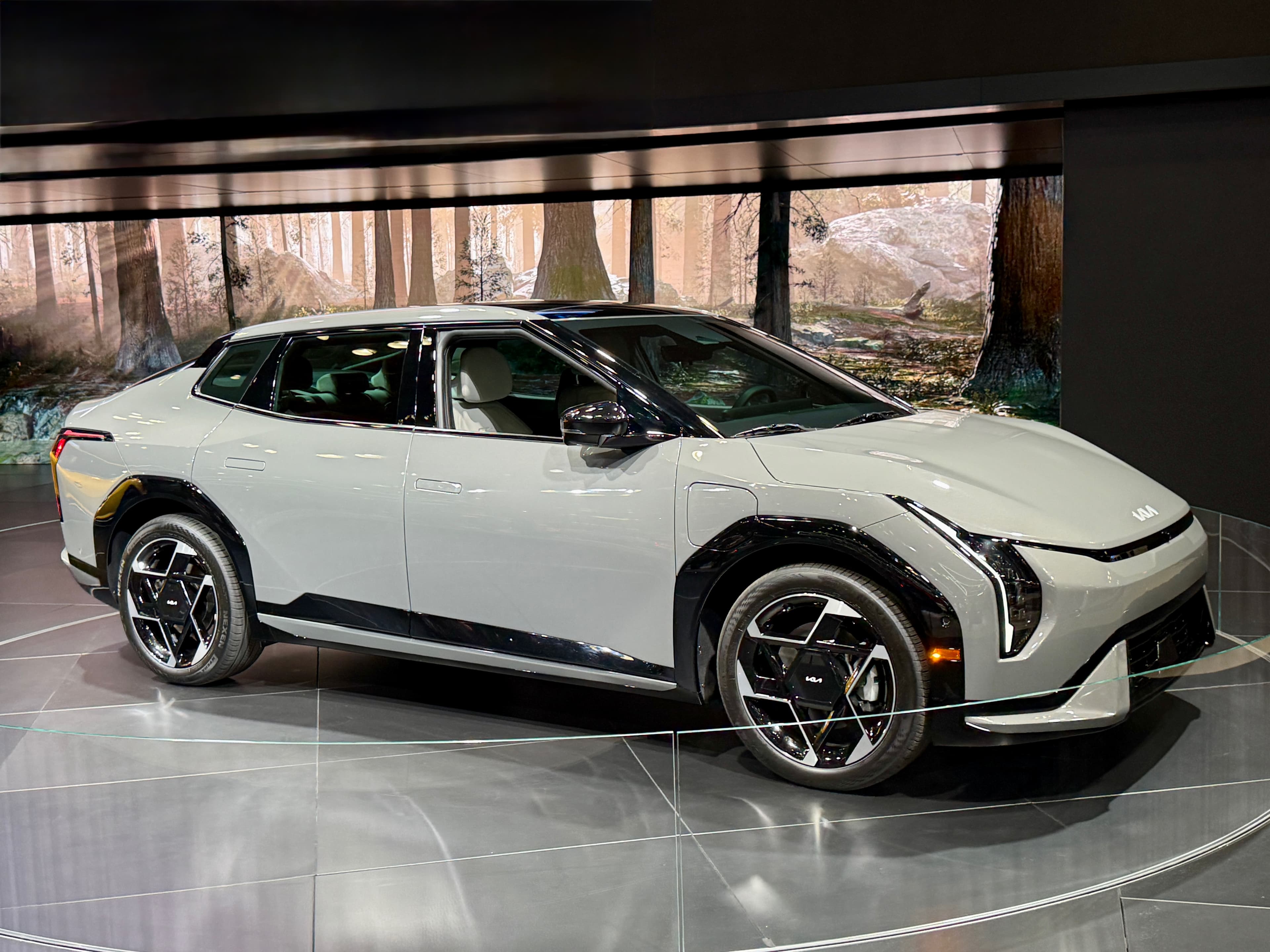 Kia Ev4