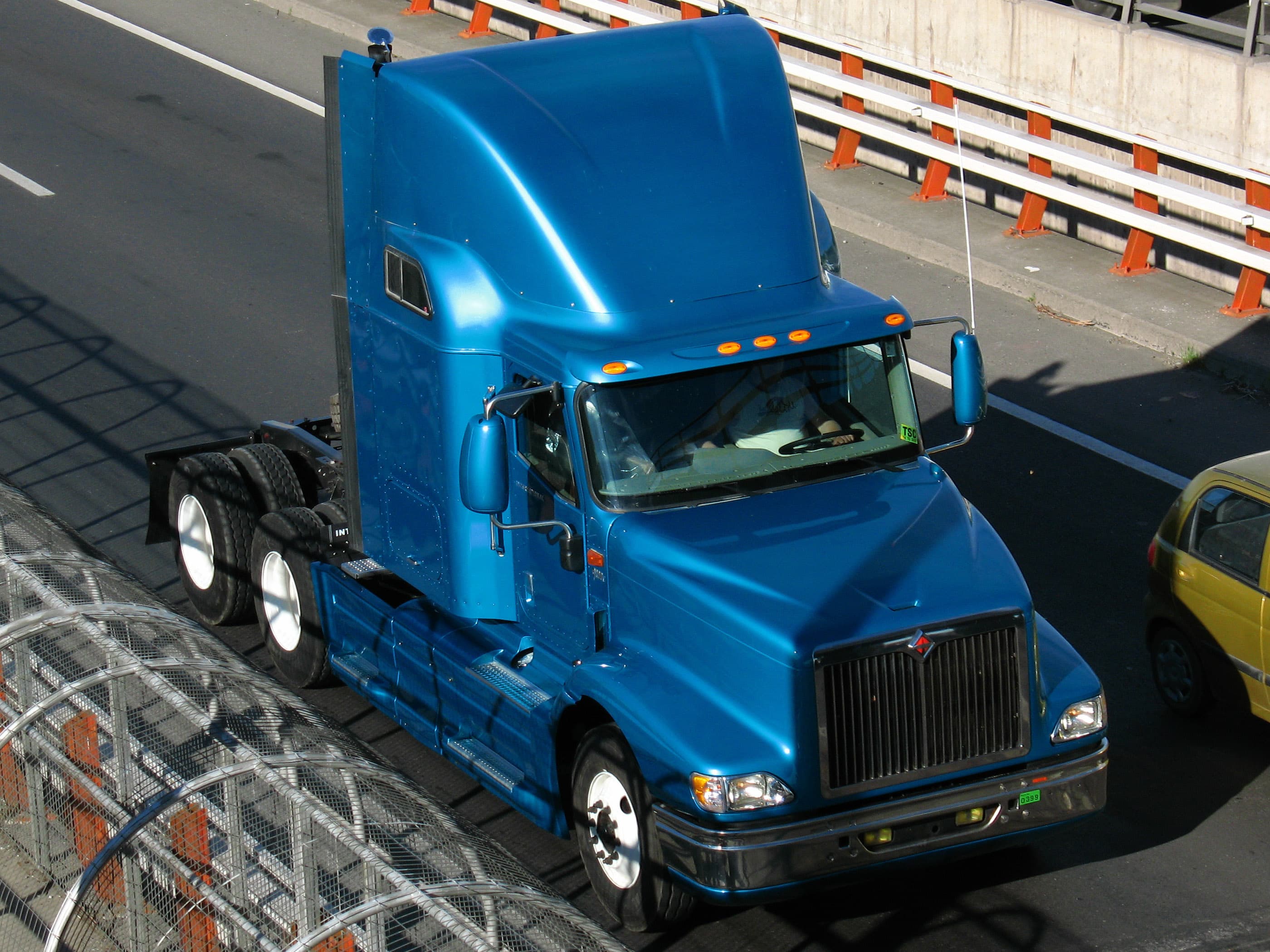 International 9200I