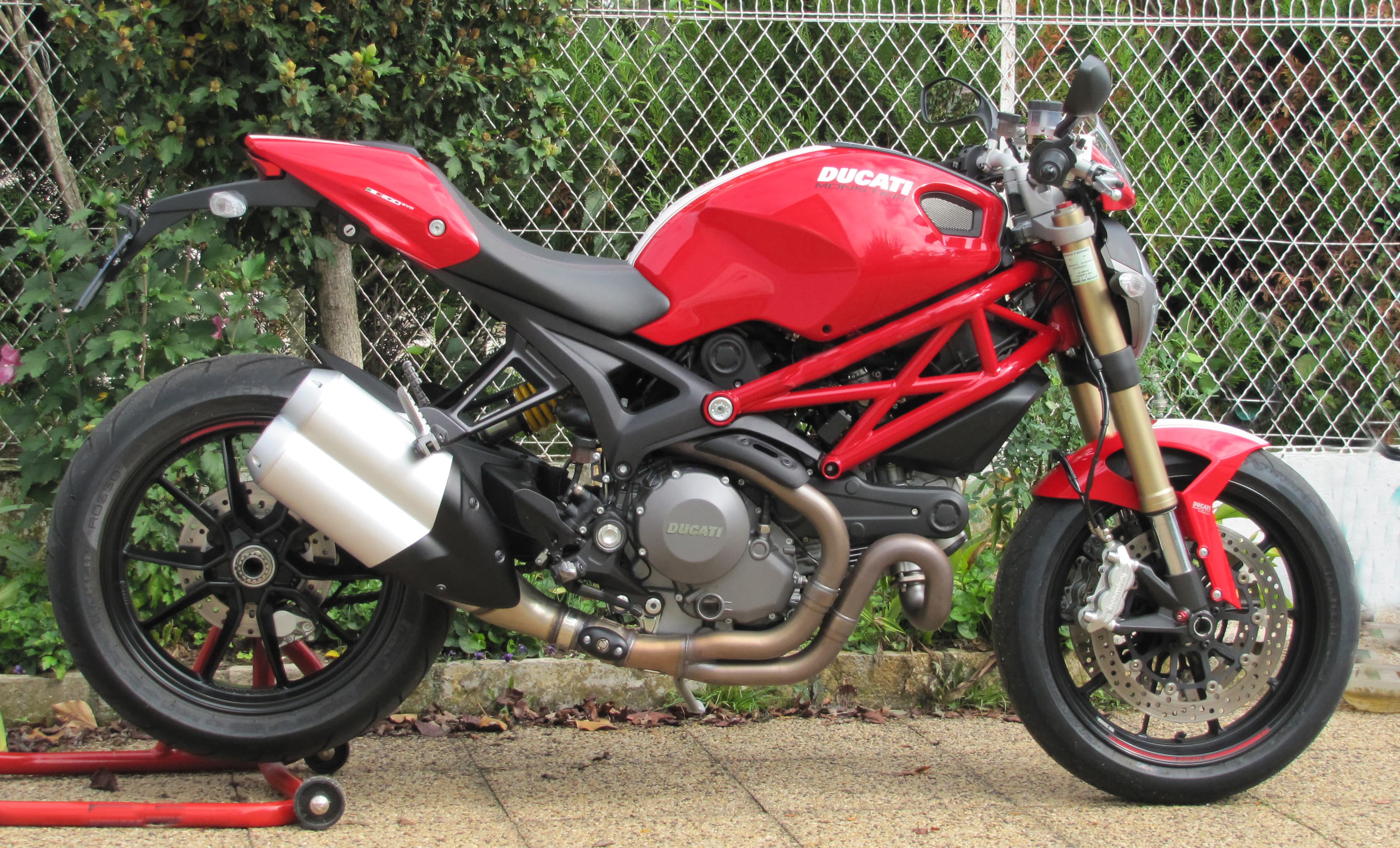 Ducati Monster 1100 Evo