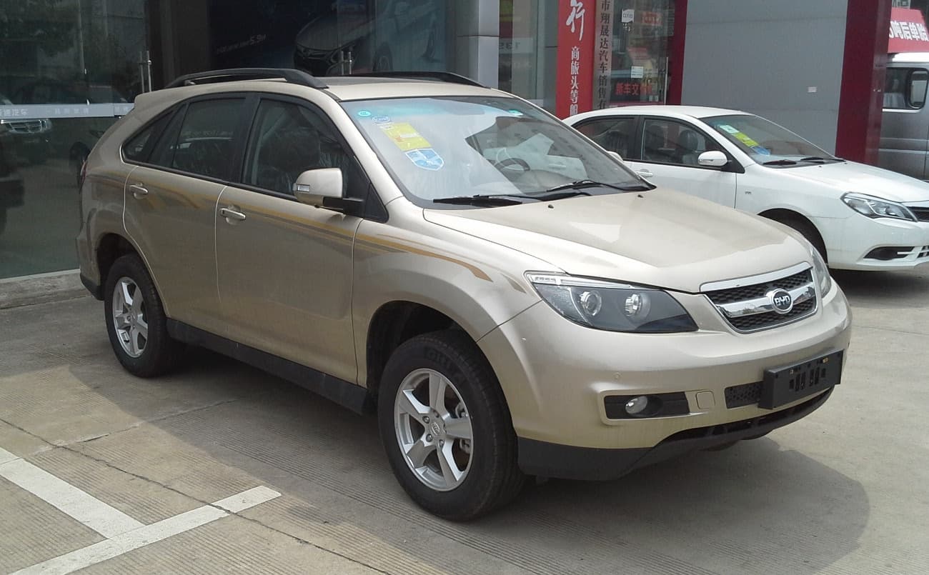 Byd S6