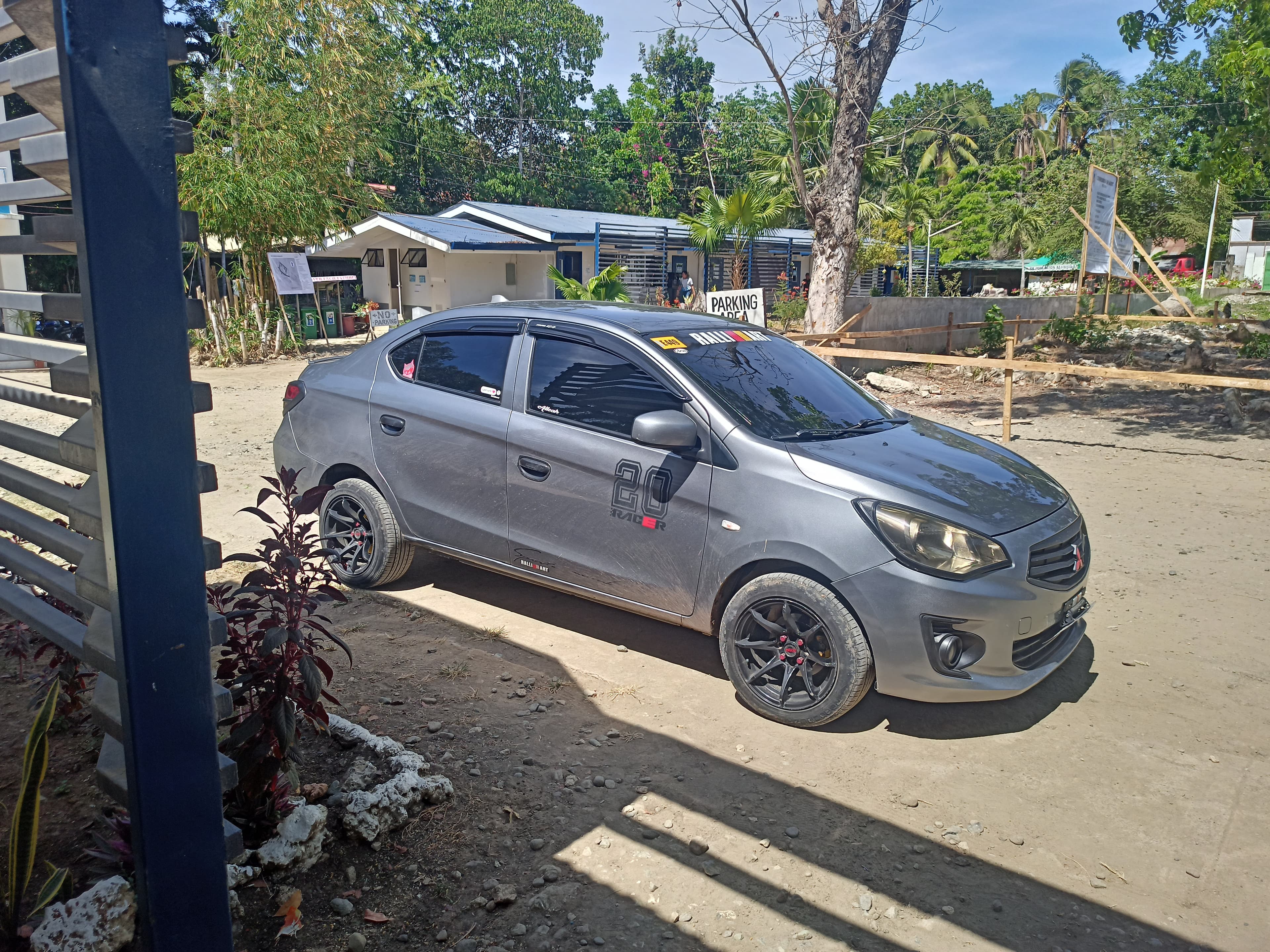 Mitsubishi Mirage G4