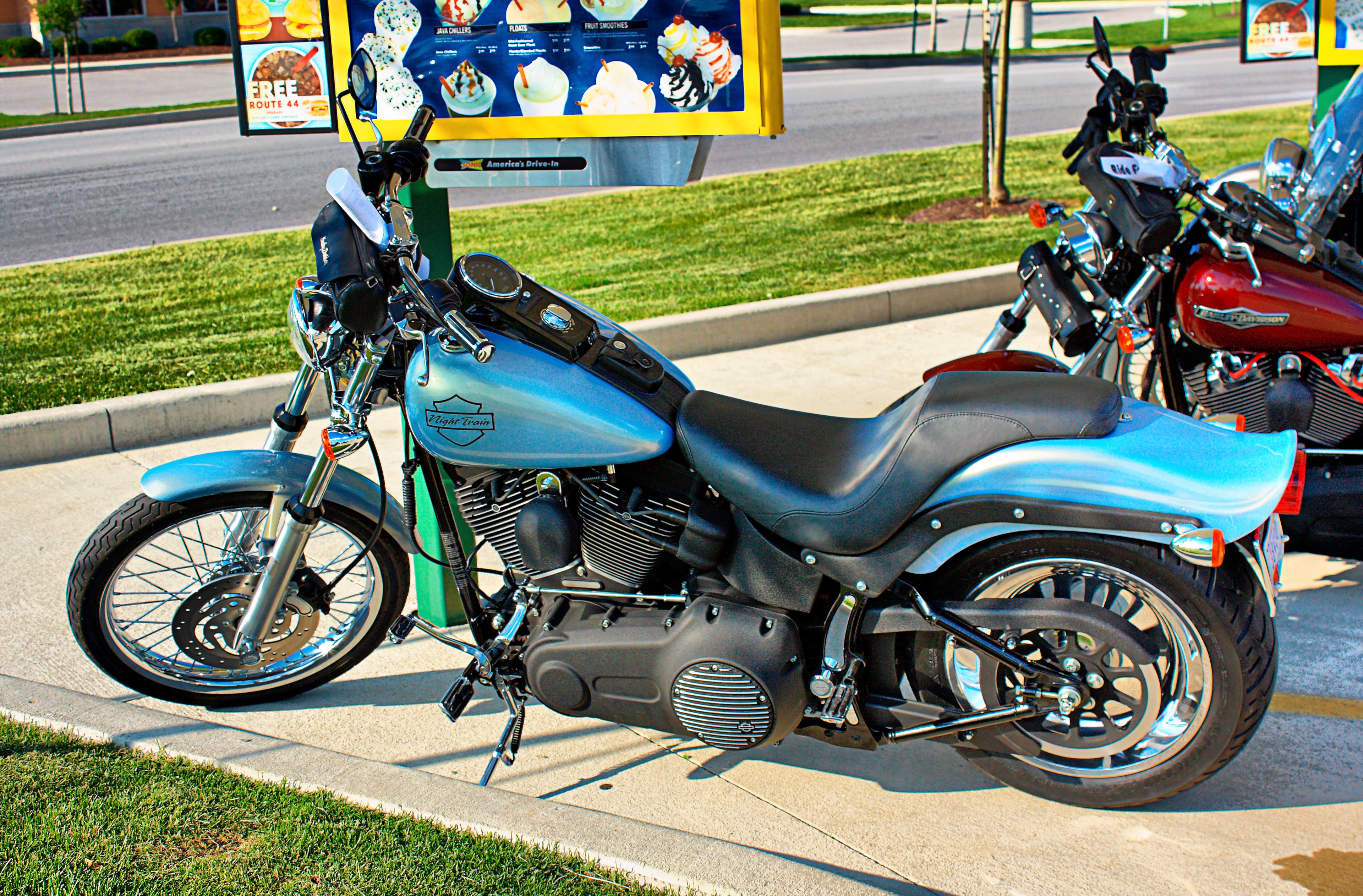 Harley-Davidson Softail-Night-Train