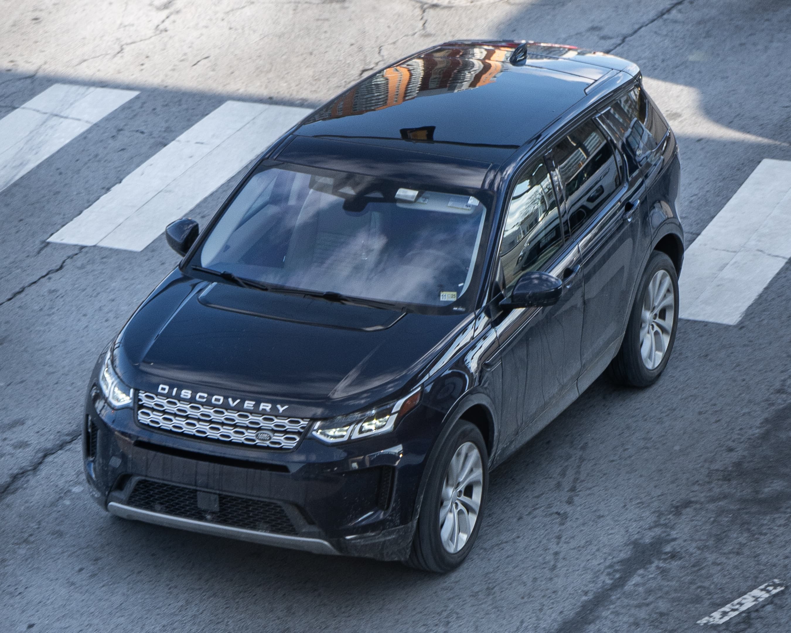Land-Rover Land-Rover-Discovery-Sport