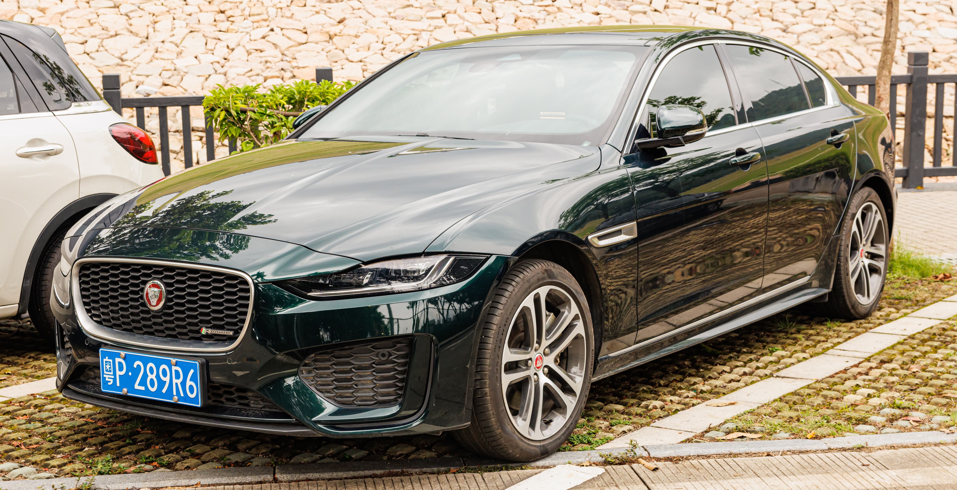 Jaguar Xe