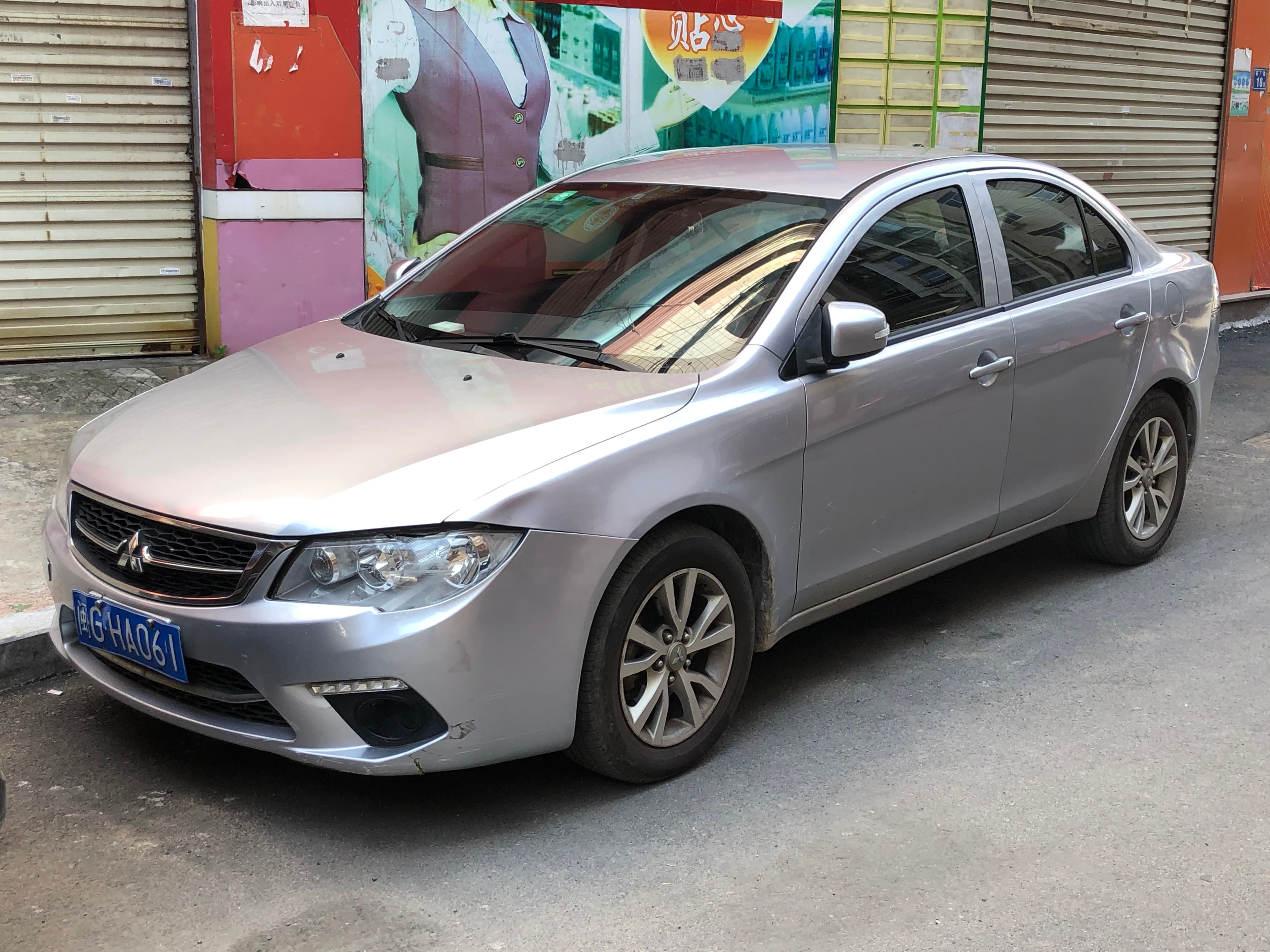 Mitsubishi Lancer