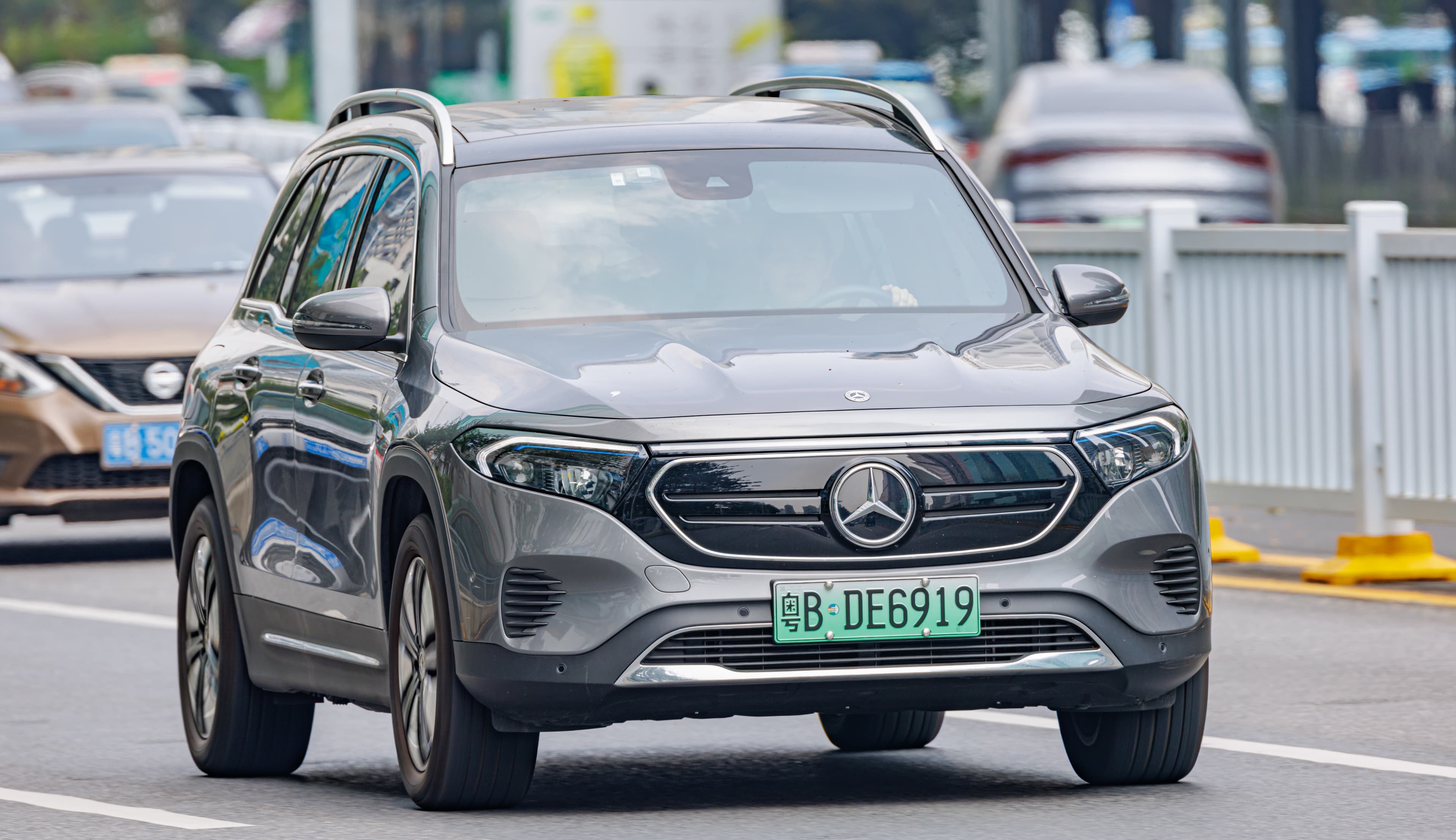 Mercedes-Benz Eqb